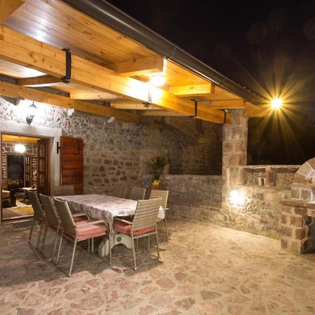 Old Stone House Villas Tivat Bagian luar foto
